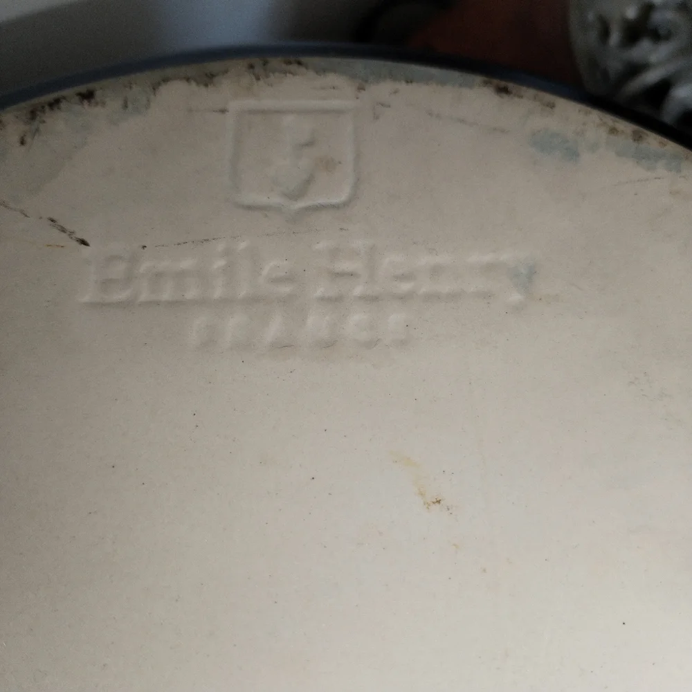 Beautiful Navy Blue Emile Henry Ceramic Covered Casserole 9×5